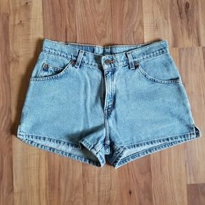 Levi's Shorts - Vintage Levi's Highwaisted Shorts Levi's Shorts - Vintage Levi's Highwaisted Shorts